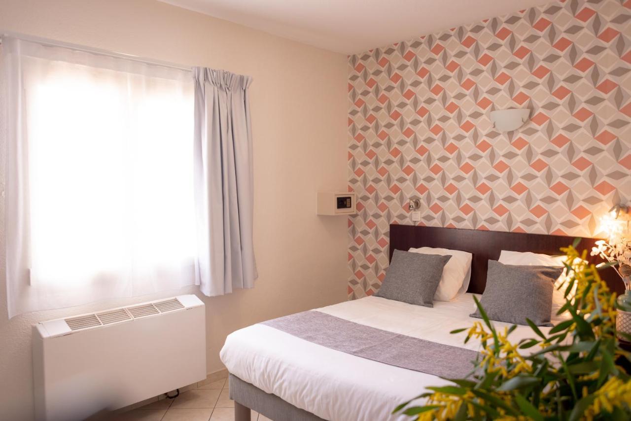 Hotel Et Appartements Reine D'Azur Roquebrune-Cap-Martin Eksteriør billede