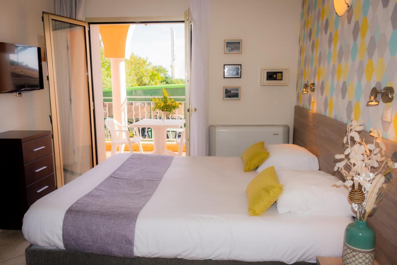 Hotel Et Appartements Reine D'Azur Roquebrune-Cap-Martin Eksteriør billede